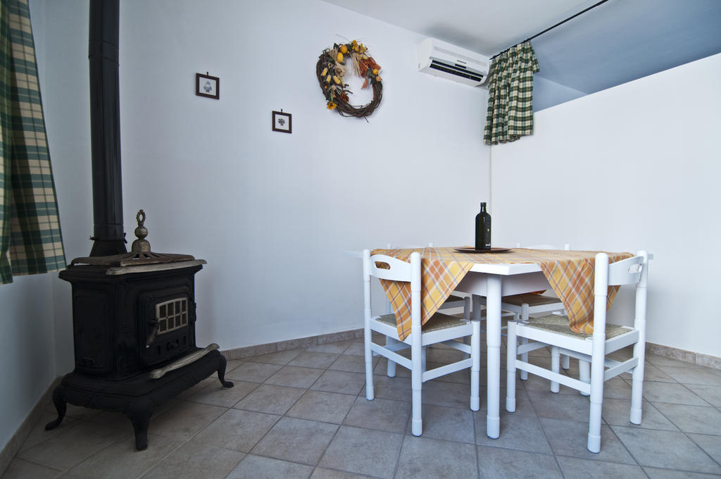 Home Holiday Salento La Scisa Alessano Ruang foto
